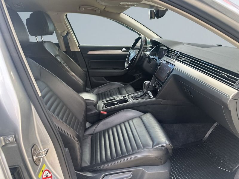 Volkswagen Passat bild 10