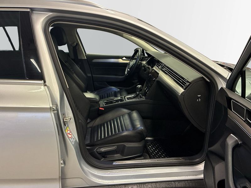 Volkswagen Passat bild 10