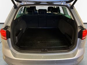 Volkswagen Passat bild 12