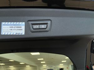 BMW i4 bild 9