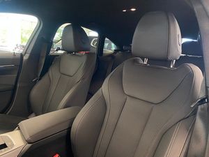 BMW i4 bild 4