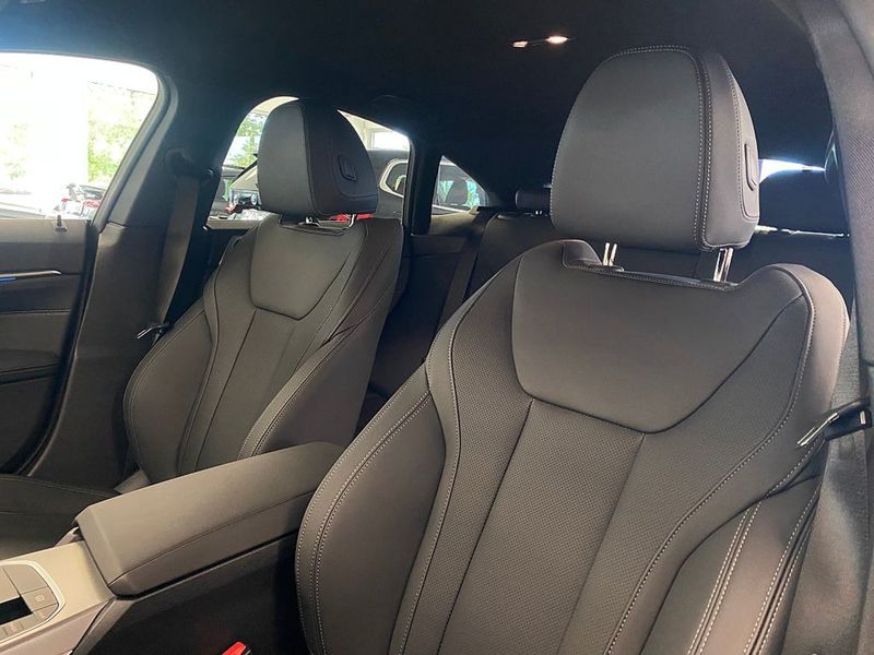 BMW i4 bild 4