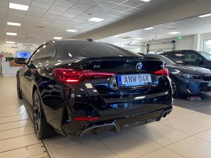 BMW i4 bild 11