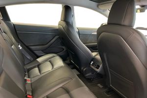 Tesla Model 3 bild 9