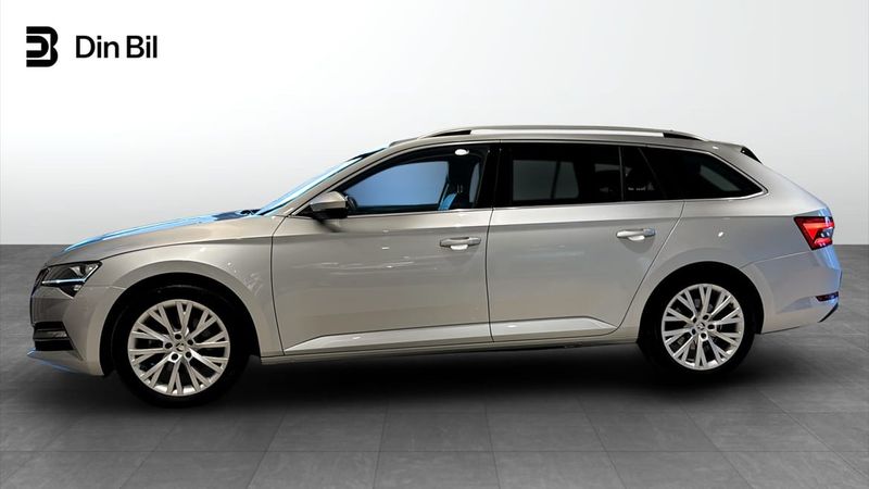 Skoda Superb bild 2