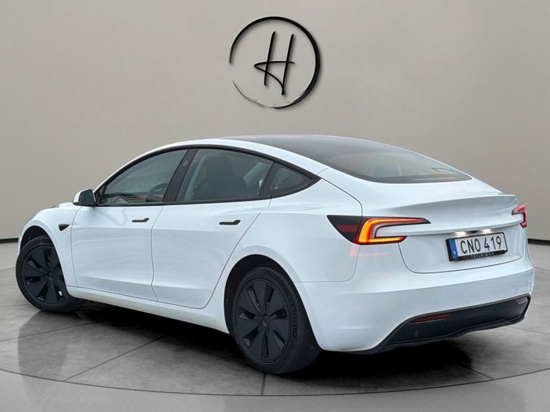 Tesla Model 3 bild 3