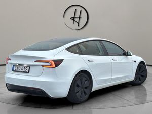 Tesla Model 3 bild 4