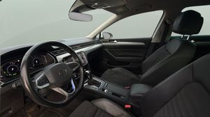 Volkswagen Passat bild 9