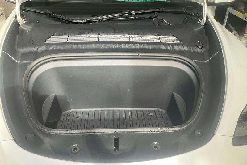Tesla Model Y bild 18