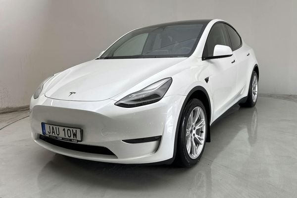 Tesla Model Y Long Range Dual Motor AWD - 2024