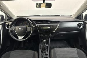Toyota Auris bild 6