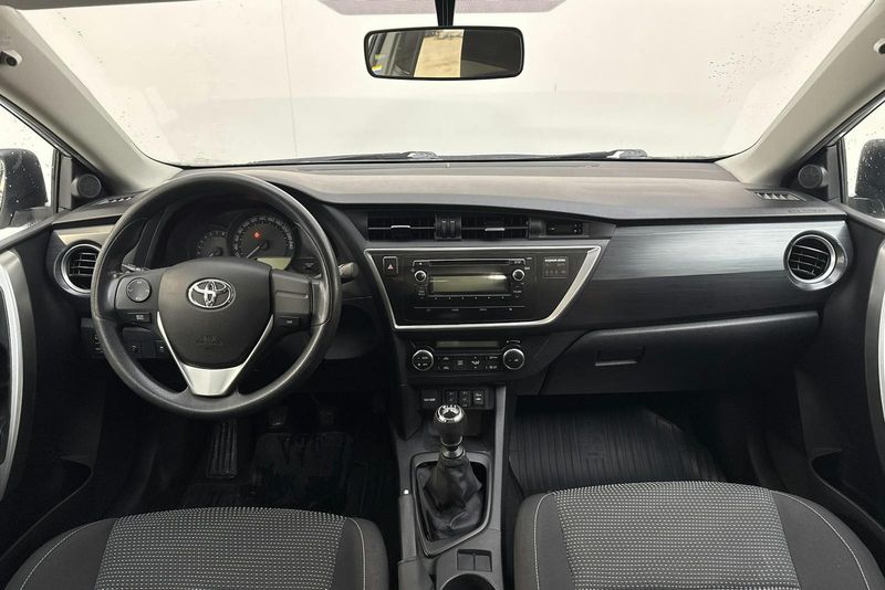 Toyota Auris bild 6