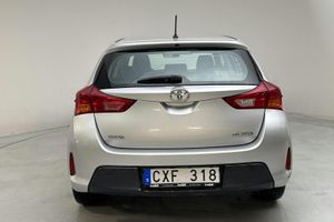 Toyota Auris bild 5