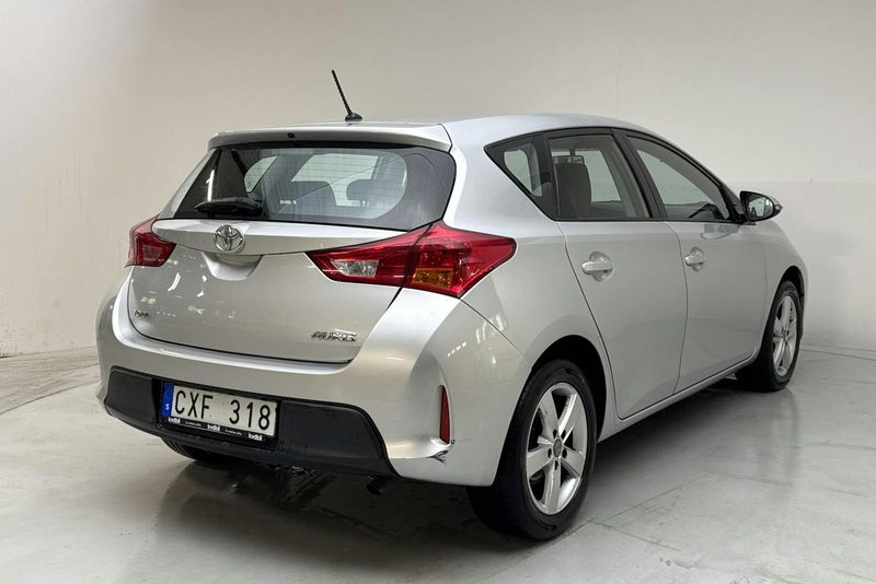 Toyota Auris bild 3