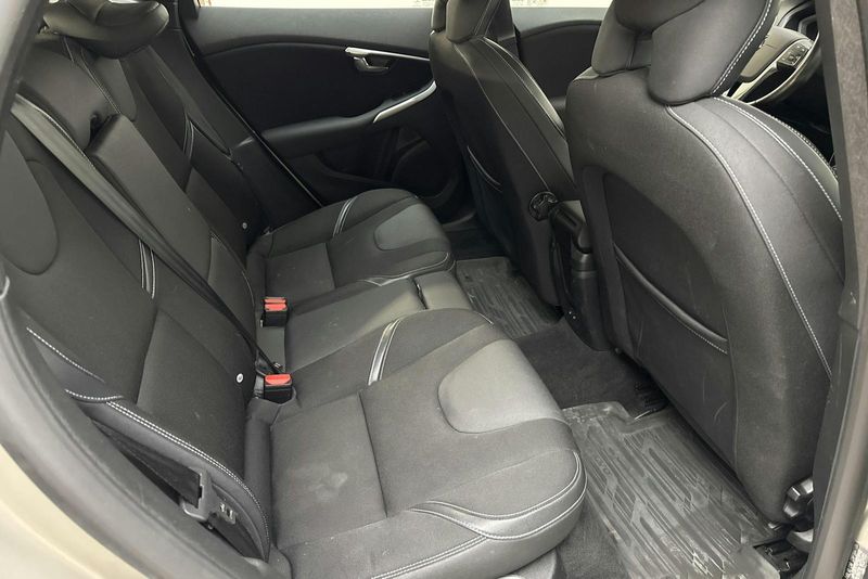 Volvo V40 bild 8