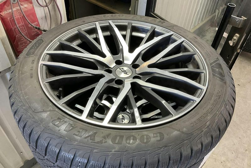 Porsche Macan bild 19