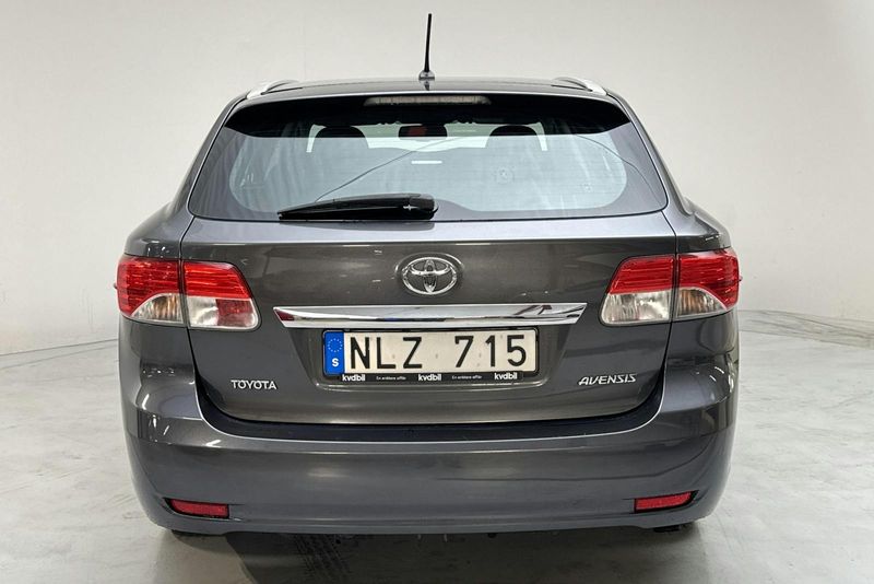 Toyota Avensis bild 5