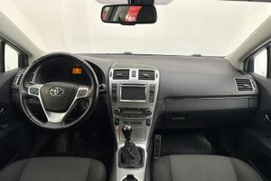 Toyota Avensis bild 6