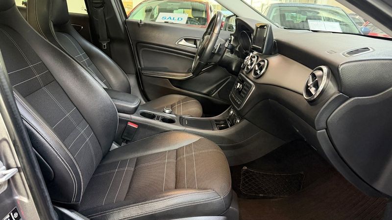 Mercedes GLA220 bild 6
