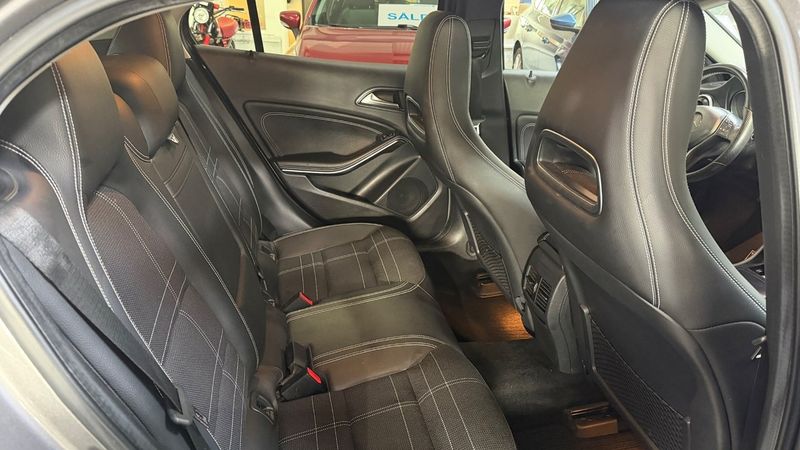Mercedes GLA220 bild 9