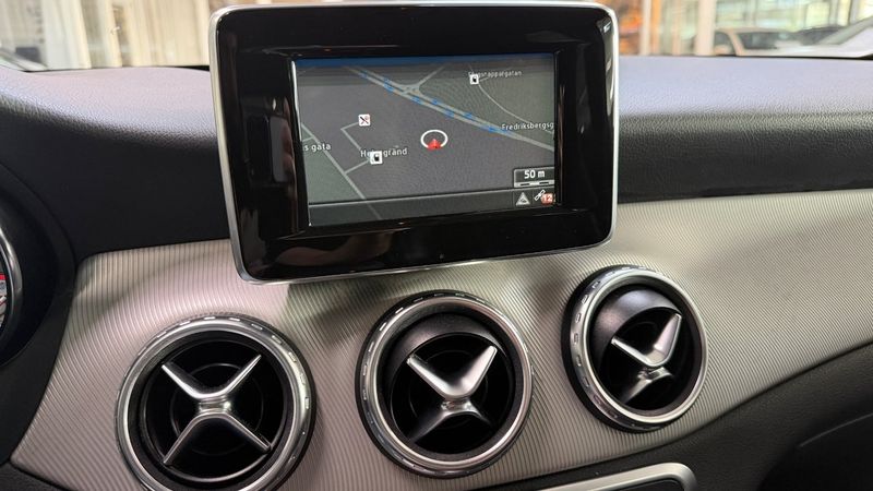 Mercedes GLA220 bild 17