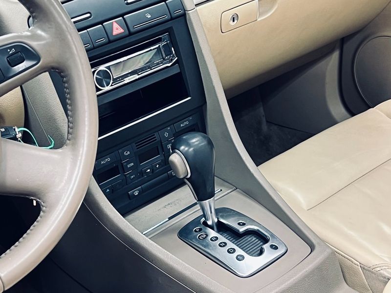 Audi A4 bild 16