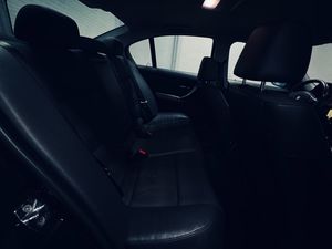 BMW 320 bild 9