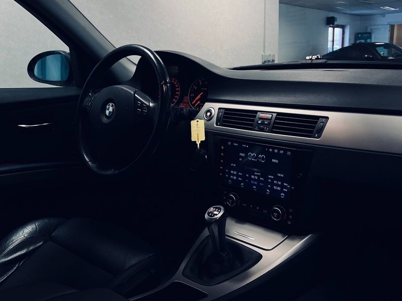 BMW 320 bild 8