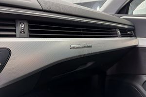 Audi A4 bild 17