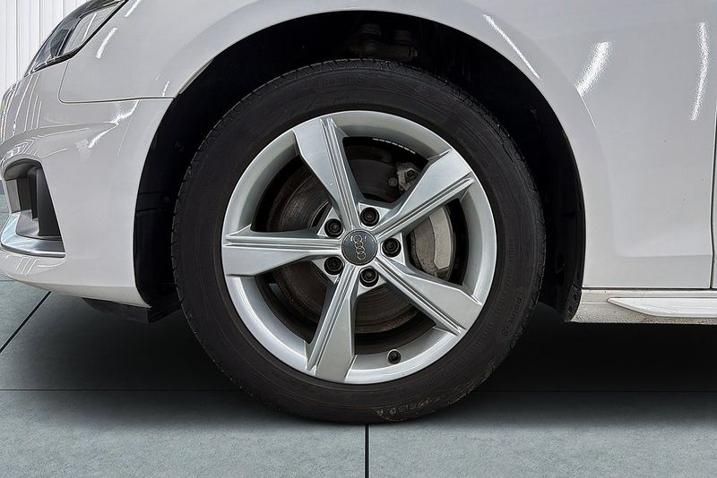 Audi A4 bild 9