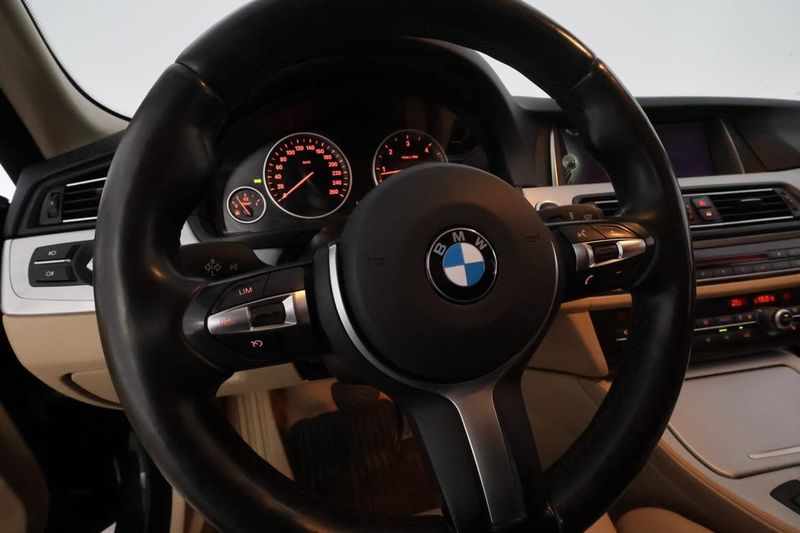 BMW 520 bild 16