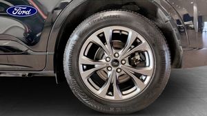 Ford Kuga bild 9