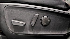 Ford Kuga bild 12
