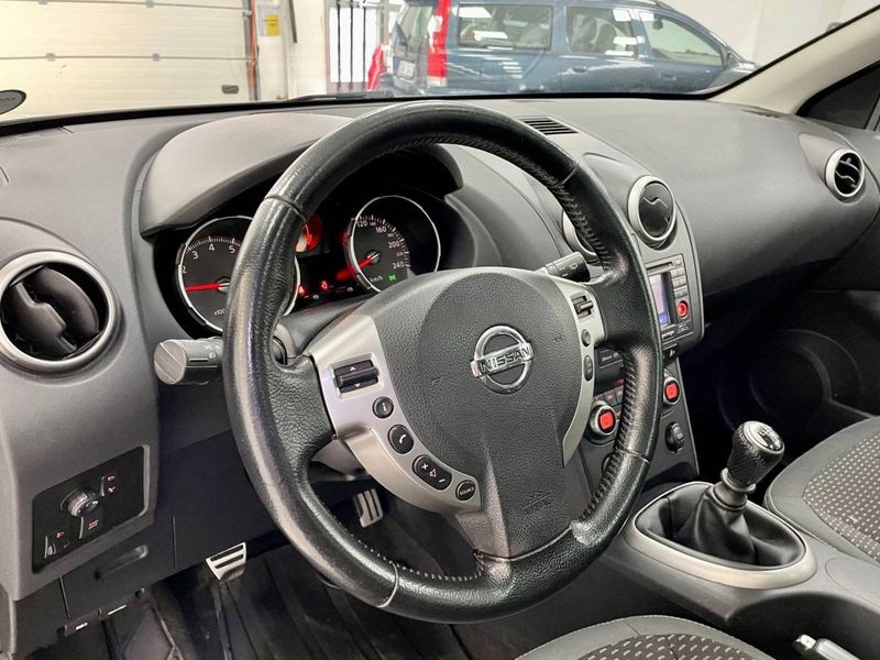 Nissan Qashqai+2 bild 6