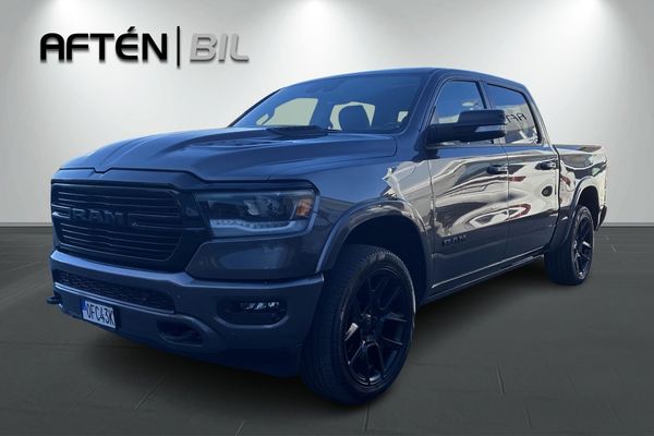RAM 1500 Dubbelhytt 5.7 V8 HEMI LARAMIE Moms, Drag, Backkamera - 2022