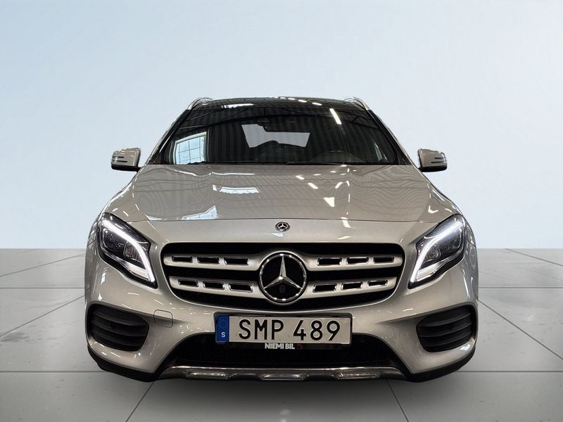 Mercedes GLA220 bild 2
