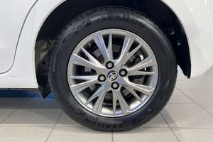 Toyota Yaris bild 17