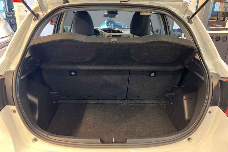Toyota Yaris bild 12