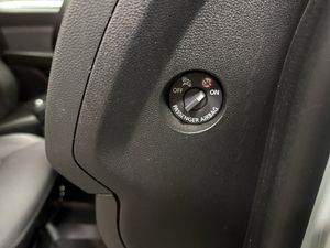 Renault Express bild 24