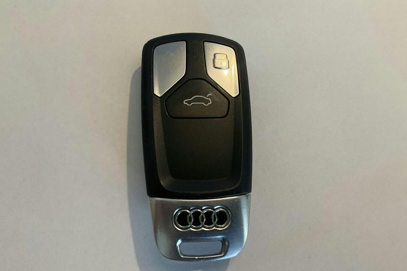 Audi A4 bild 14