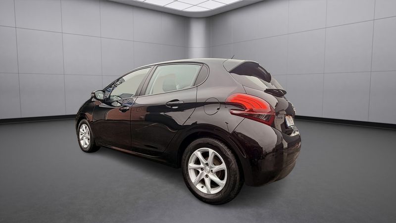 Peugeot 208 bild 5