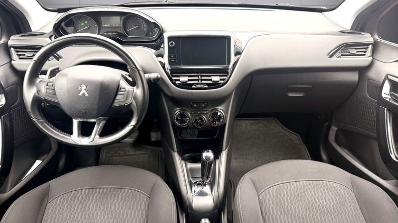 Peugeot 208 bild 10