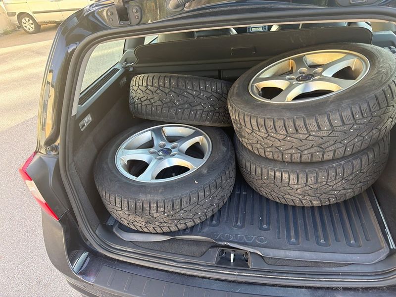 Volvo V70 bild 8