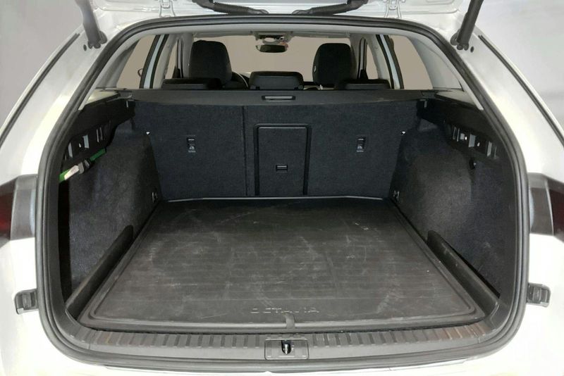 Skoda Octavia bild 9