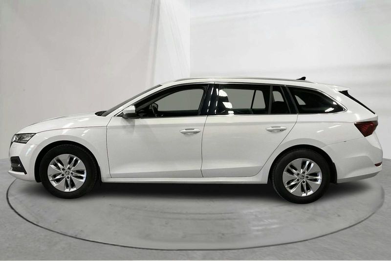 Skoda Octavia bild 2