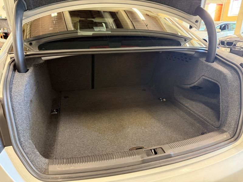 Audi A4 bild 10