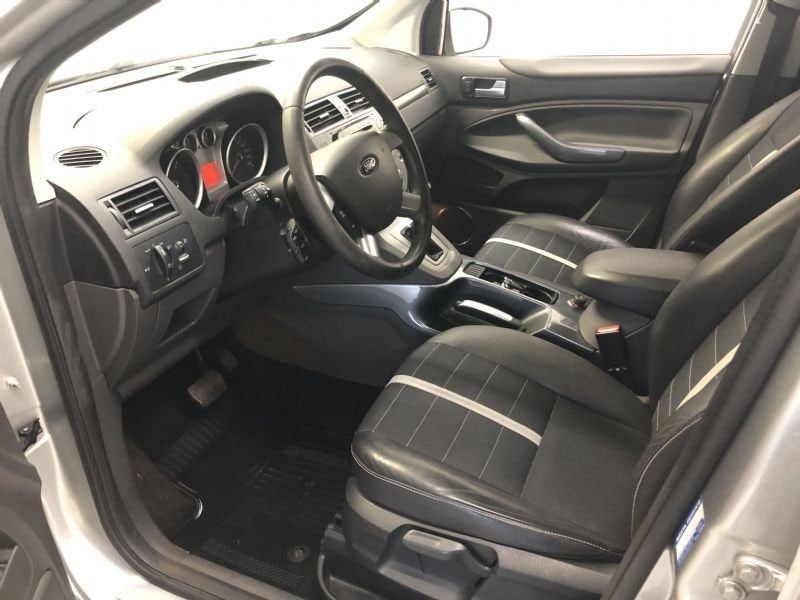 Ford Kuga bild 6
