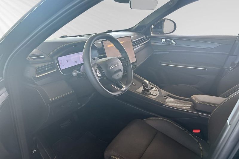 Lynk & Co 01 bild 5
