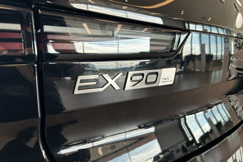 Volvo EX90 bild 14