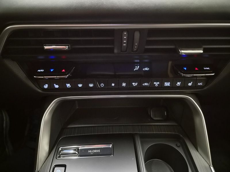 Mazda CX-80 bild 10
